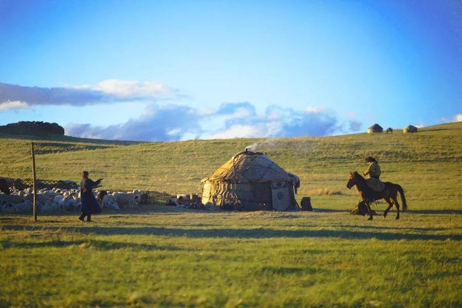 内蒙古，草原摇篮，民族家园之旅